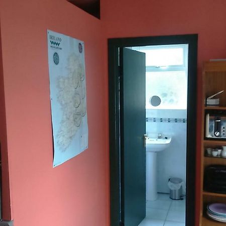 Headford Cosy Lakeside Cottage John'S Hollow מראה חיצוני תמונה
